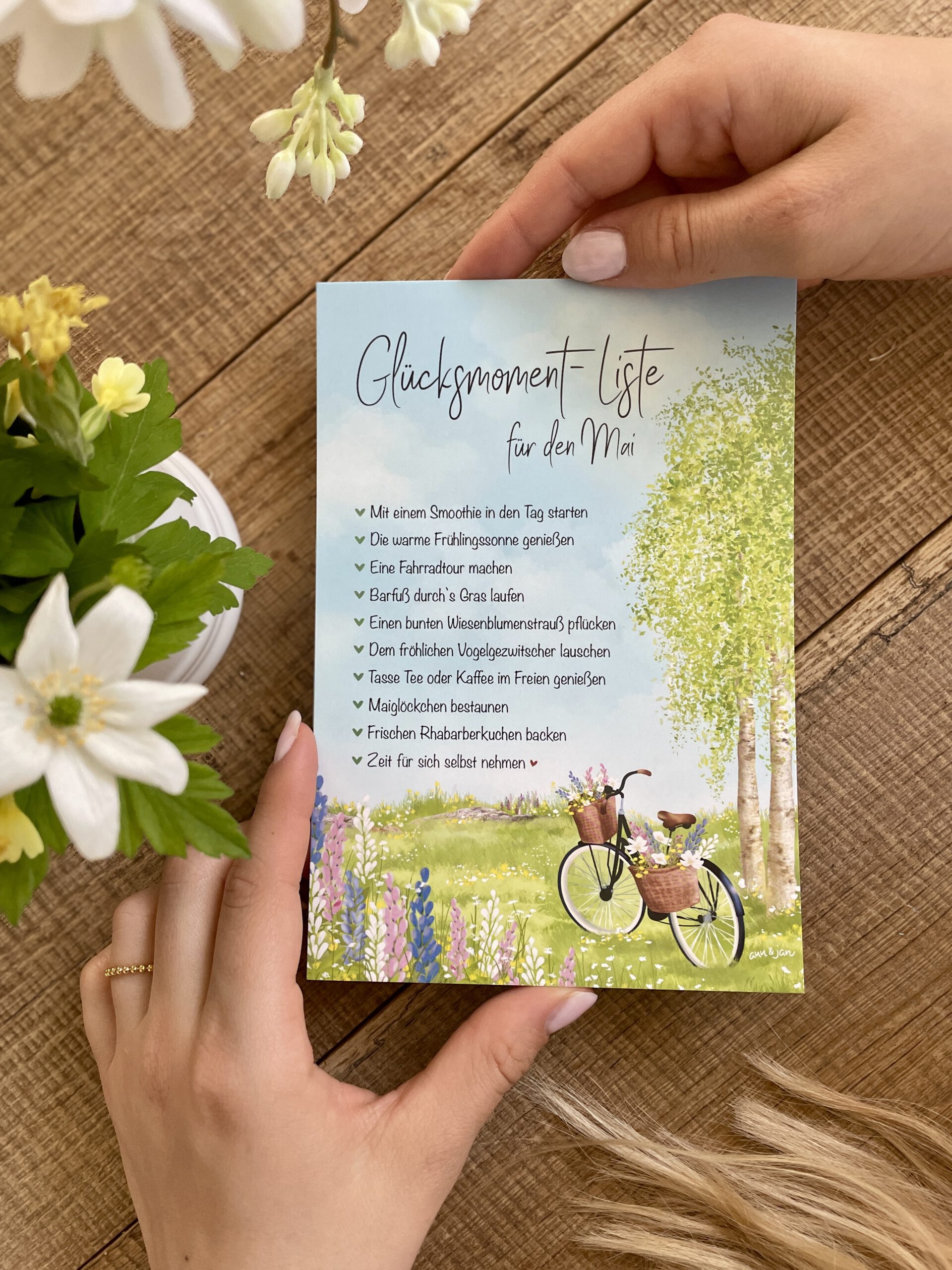 Handillustrierte große Postkarte Glücksmomente Mai von Ann und Jan Geschenkidee