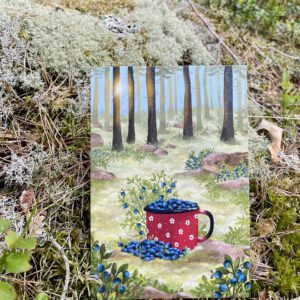 Handillustrierte große Postkarte Blaubeerwald lichter Wald Felsen Blaubeerbüsche Tasse Blaubeeren von Ann und Jan