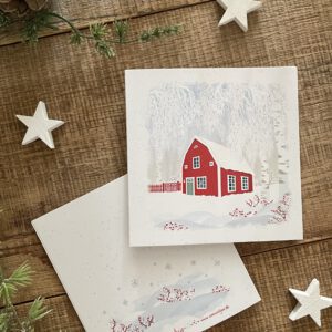 Handillustrierte quadratische Klappkarte Vinterhus rotes Schwedenhaus verschneite Winterlandschaft von Ann und Jan