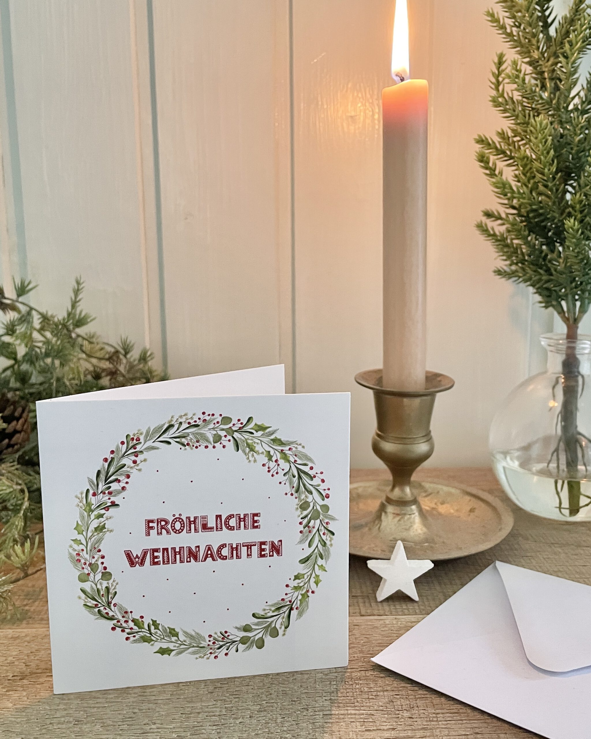 Klappkarte Fröhliche Weihnachten aufgestellt quadratisches Kuvert weiß Ann und Jan