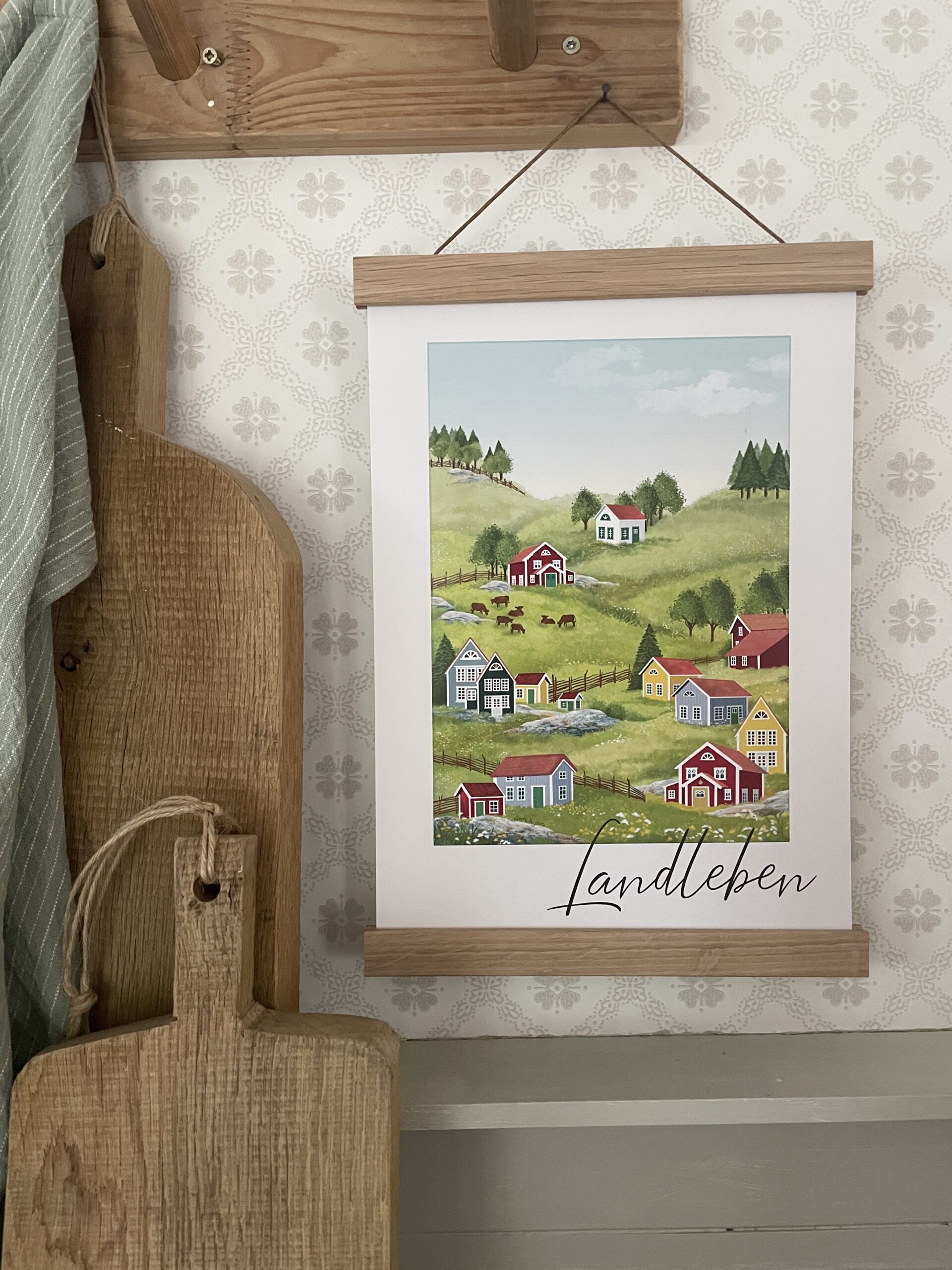 Kunstdruck Landleben DIN A4 mit magnetischer Posterleiste Eiche aufgehängt Ann und Jan