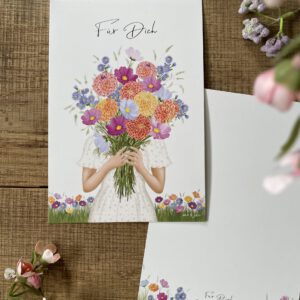 Handillustrierte große Postkarte Für dich Frau mit Blumenstrauß Dahlien Astern Cosmea von Ann und Jan