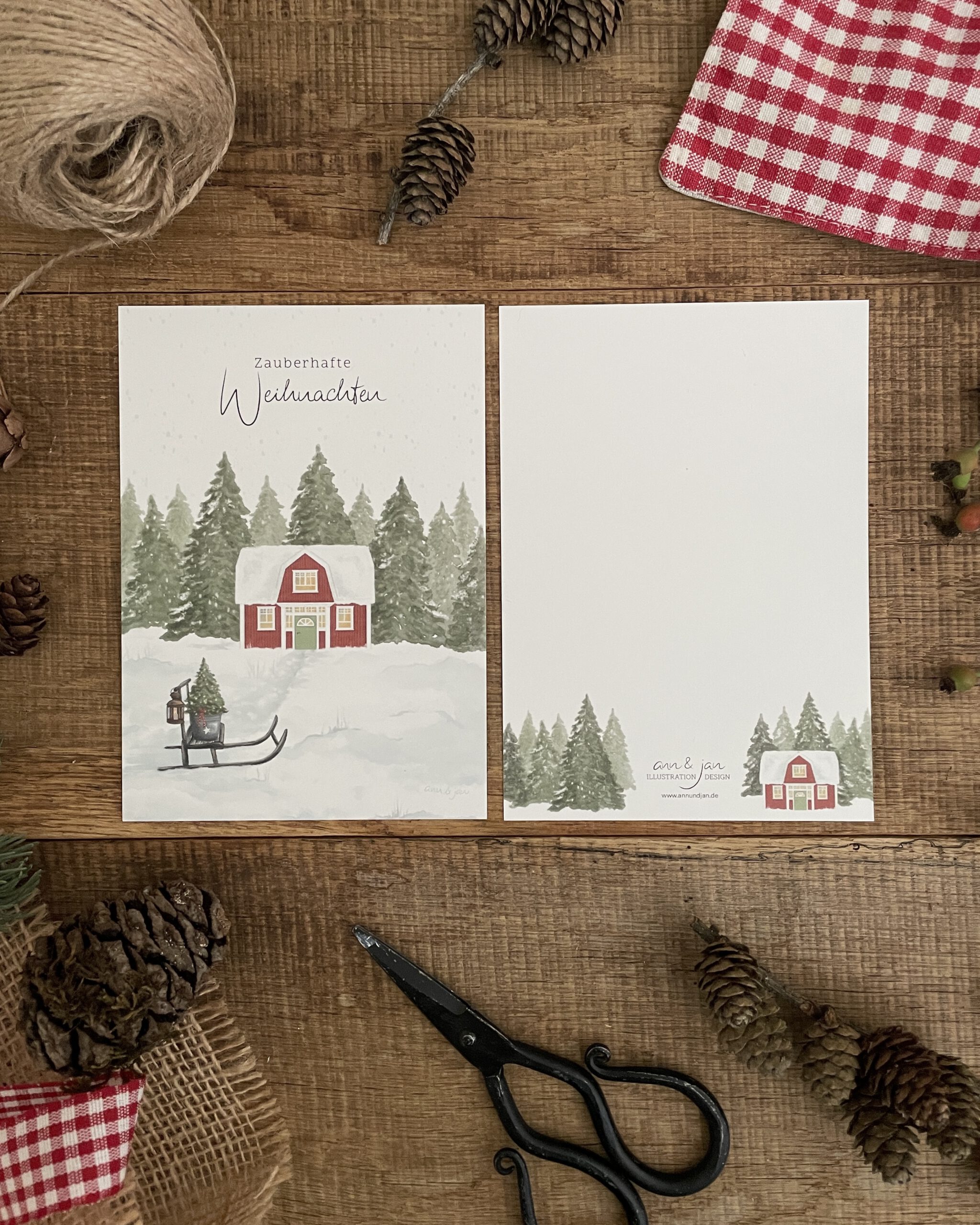 Postkarte „Zauberhafte Weihnachten“ – Schwedenhaus mit Weihnachtsbäumchen – Bild 3